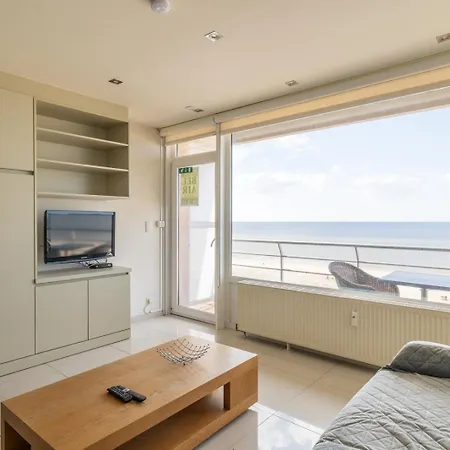 דירה Cosy With Seaview In T69 *